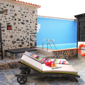 Tile Roque